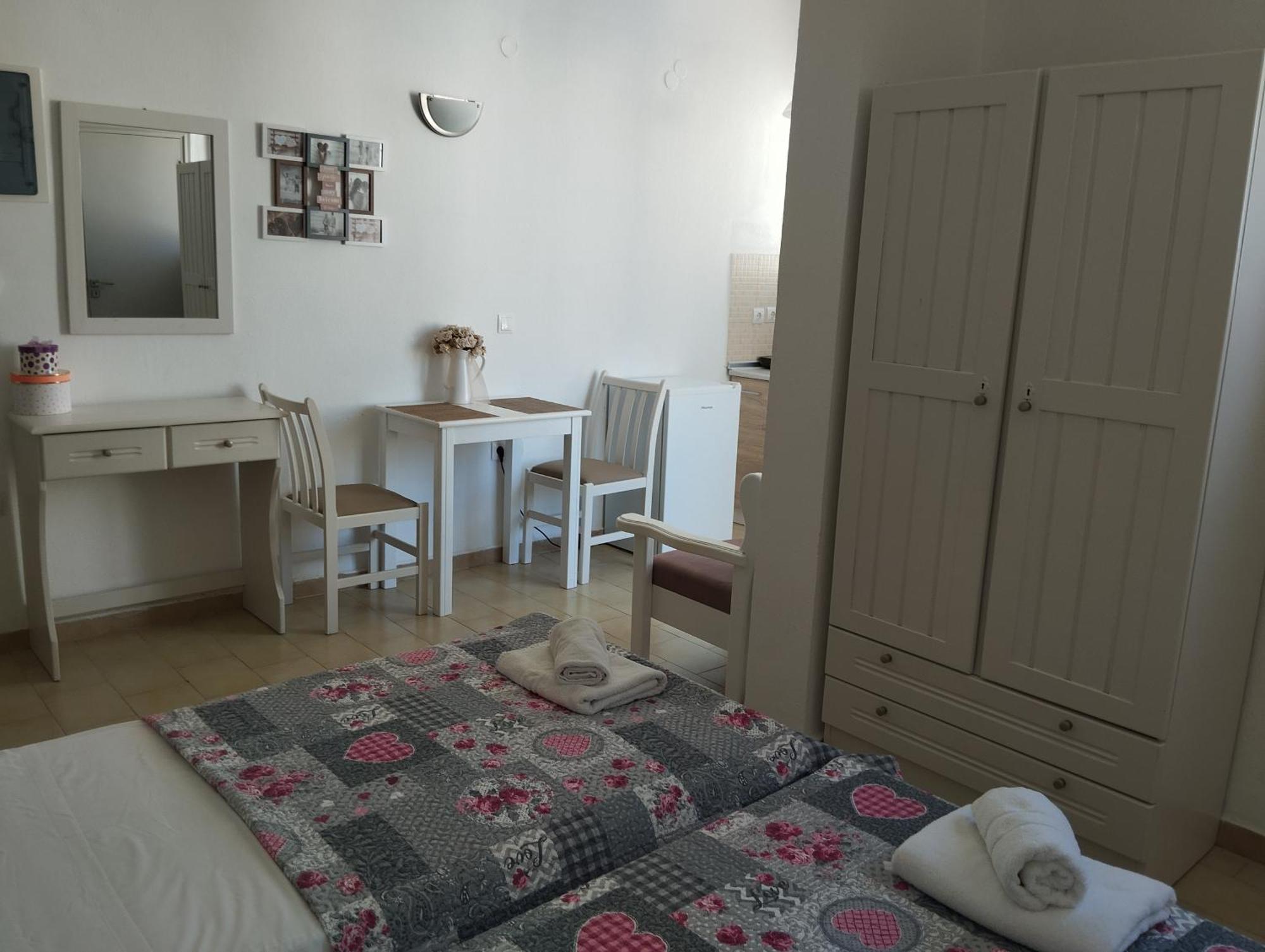 Lilian'S Seaview-Party Street-Youth Studios Rhodes City Kültér fotó